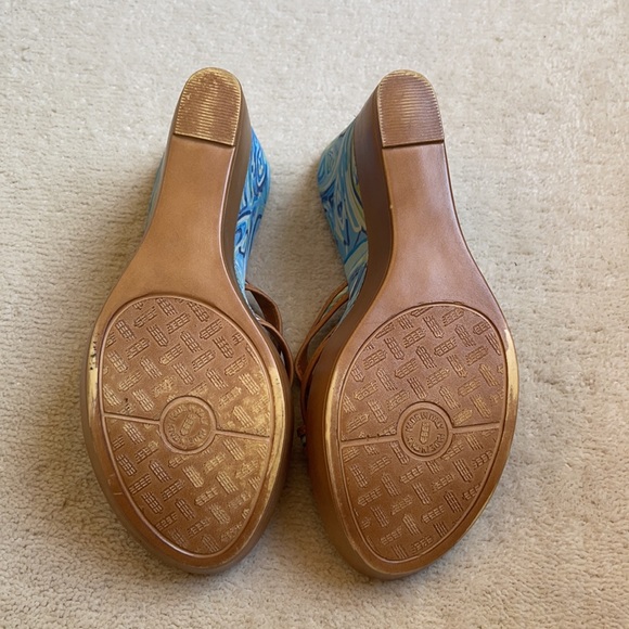 Italian Shoemakers Wedges - Picture 3 of 3